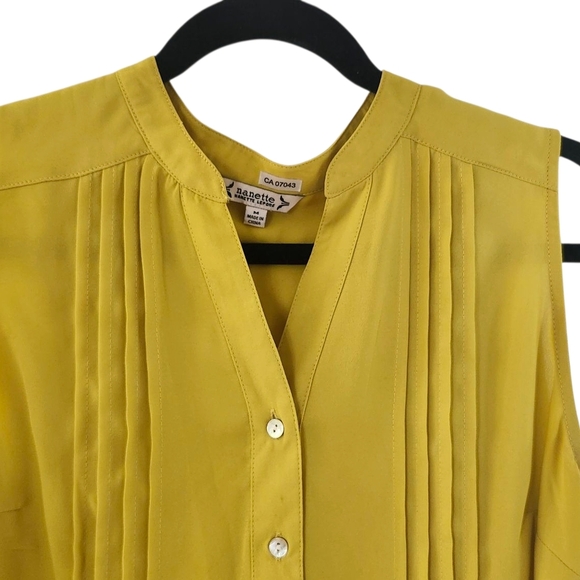 Size M Yellow Mustard Sleeveless Blouse Elegant and Vibrant - Picture 2 of 9